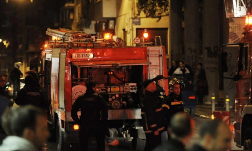Πάτρα: Μπήκε μέσα στο φλεγόμενο σπίτι και έσωσε την γυναίκα